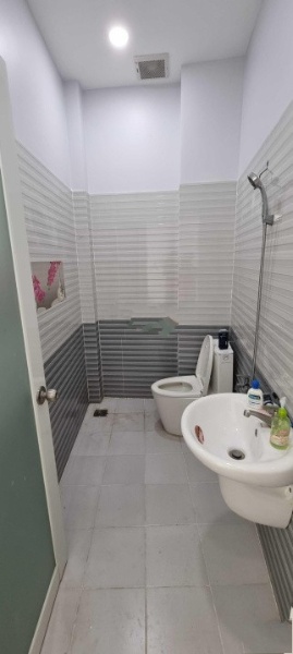 Bán nhà 3 tầng hẻm 558/3, Đường Nguyễn Thị Định, Phường Thạnh Mỹ Lợi, Quận 2, Hồ Chí Minh